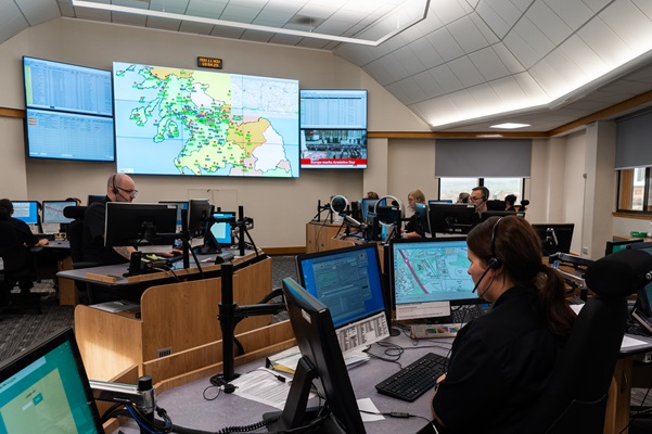 AI noise reduction for emergency call handling